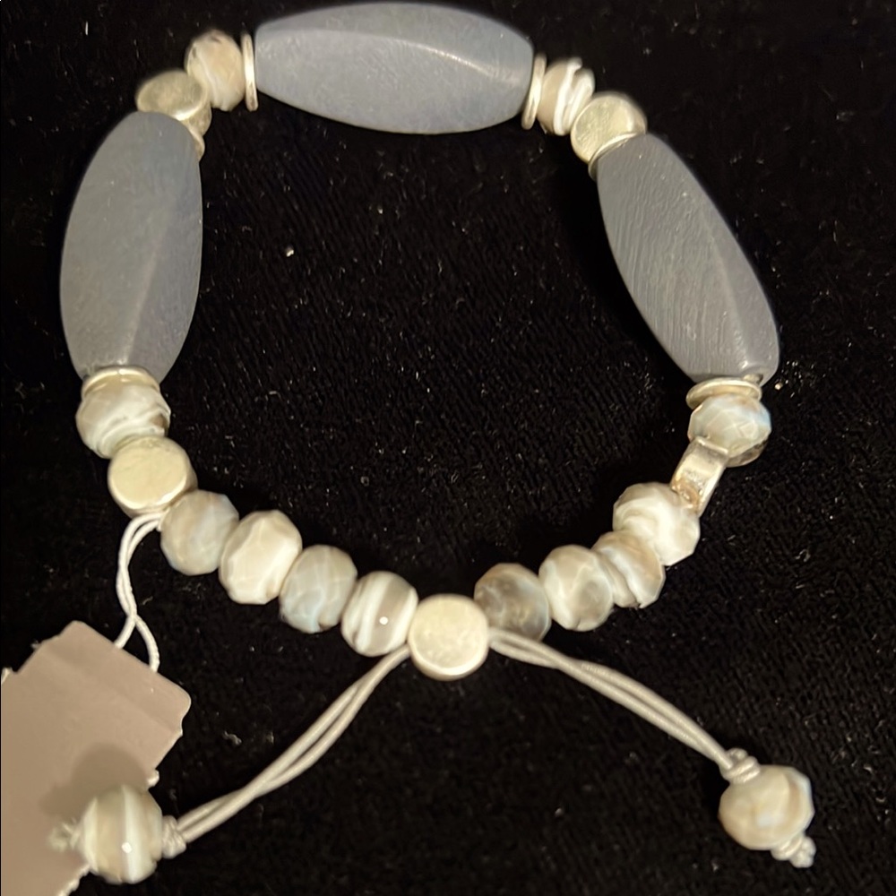 J. Jill beautiful Grey, Silver and Cream mixed media bracelet.